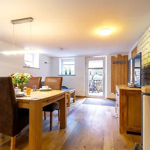 Alpen-hostel - Talstation Apartment Memmingen